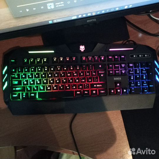 Игровая клавиатура с подсветкой