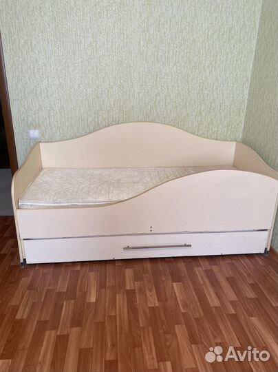 Двухъярусная кровать 80*190