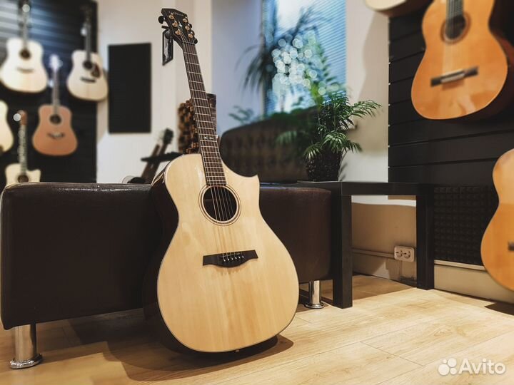 Электро-акустическая гитара - parkwood GA48-NAT