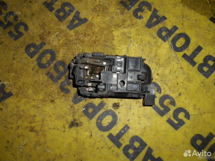 Ручка двери внутренняя Nissan Bluebird Sylphy