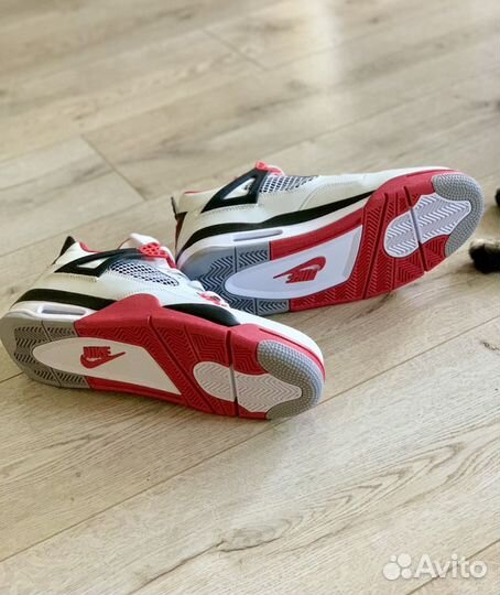 Новые Кроссовки Nike air jordan 4