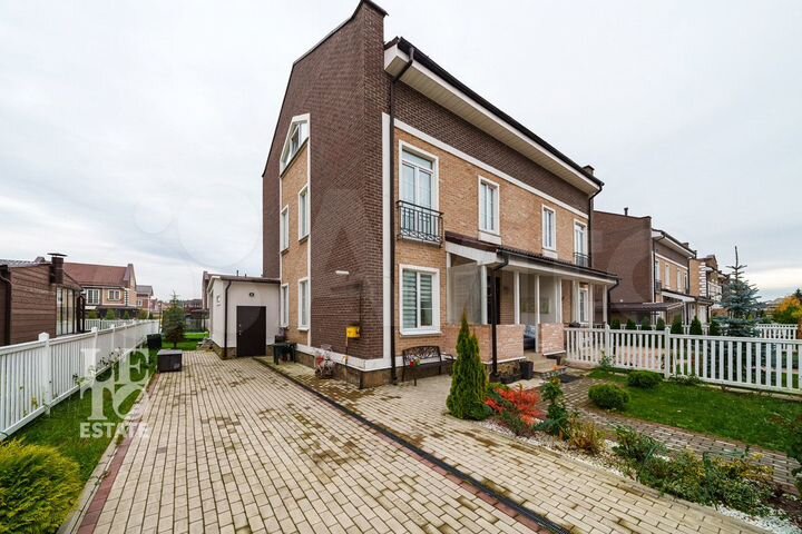 Таунхаус 167,1 м² на участке 5 сот.