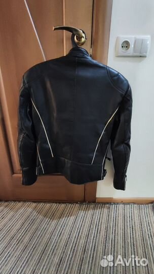 Мото куртка женская кожаная