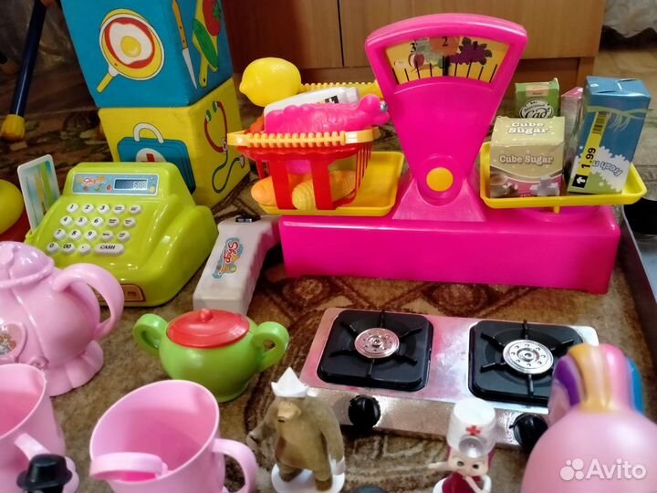 Корзина с игрушками (для девочки)