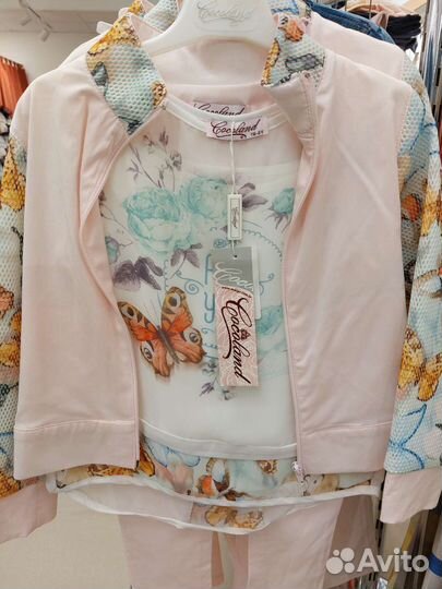Костюм тройка для девочки размер 116 и 122