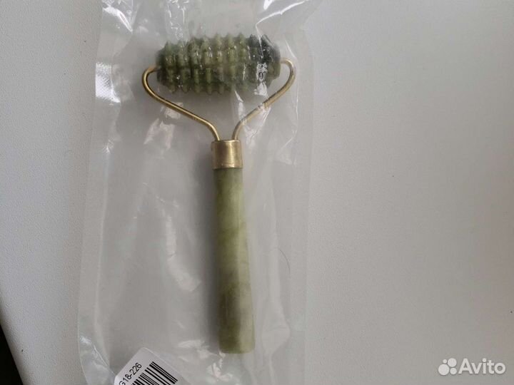 Ролик-массажер из нефрита