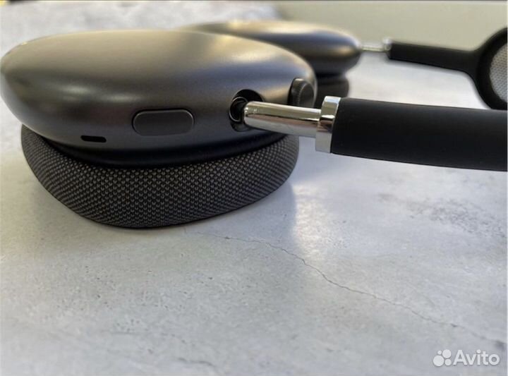 Apple airpods max black