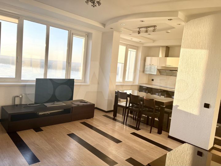 4-к. квартира, 149 м², 13/25 эт.
