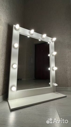 Зеркало с подсветкой