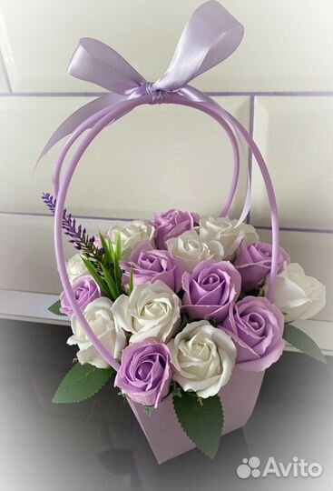 Мыльные розы в корзинах