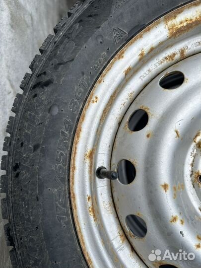Hankook Winter I'Pike RS2 W429 175/65 R14