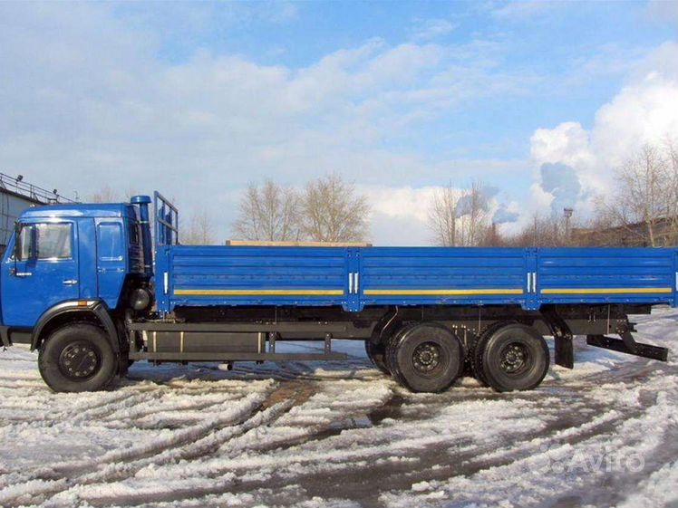 Арендовать бортовой автомобиль г/п 3т, борт 4,5 м, Iveco Daily в Санкт-Петербург