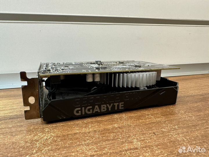 Видеокарта gigabyte GeForce GTX 1650 super OC 4G