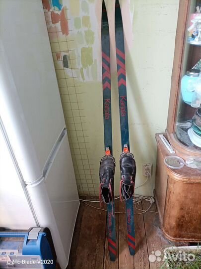 Беговые лыжи 160 с ботинками 38 размер
