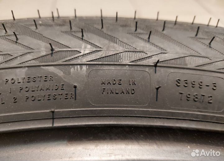 Nokian Tyres Hakkapeliitta 10p SUV 235/50 R21 104T