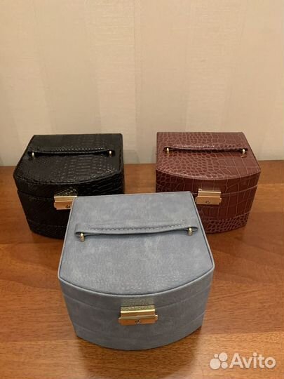 Шкатулка для ювелирных украшений