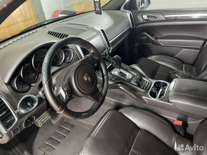 Porsche Cayenne 958 в разборе
