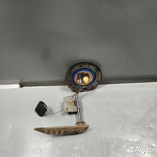 Датчик уровня топлива Hyundai Tucson 1