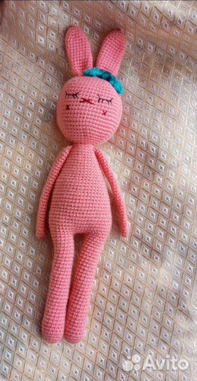 Вязаный заяц