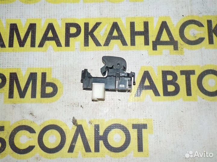 Кнопка стеклоподъемника Toyota Camry XV40 2006-20