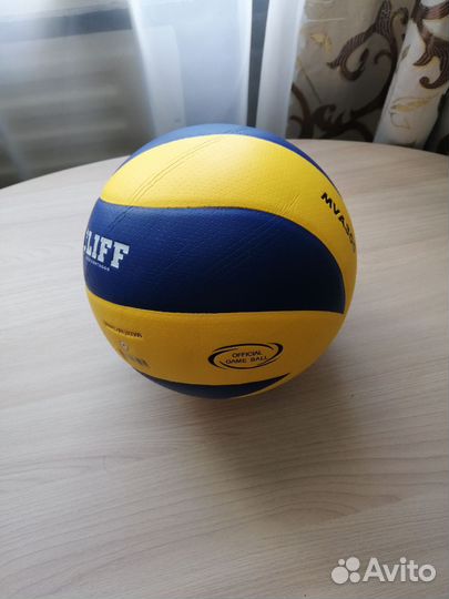 Волейбольный мяч