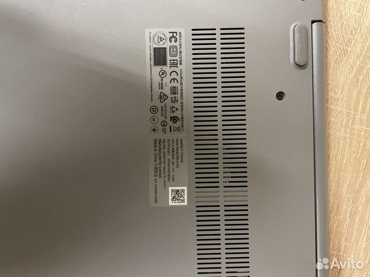 Lenovo ideapad 3 17ada05
