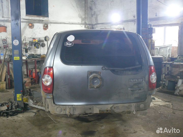 Задний фонарь правый Chevrolet Niva 2005