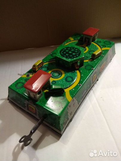 Механическая игрушка 