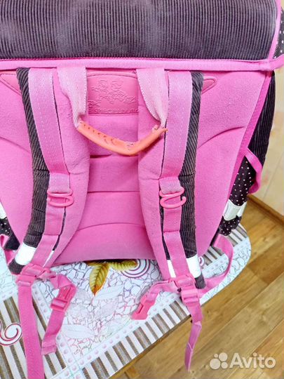 Школьный рюкзак