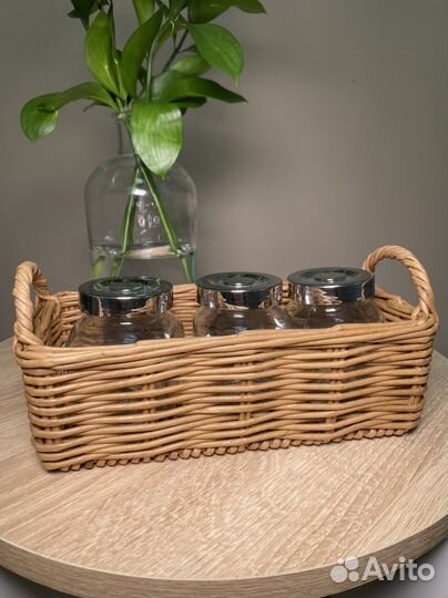 Корзинка для специй с баночками