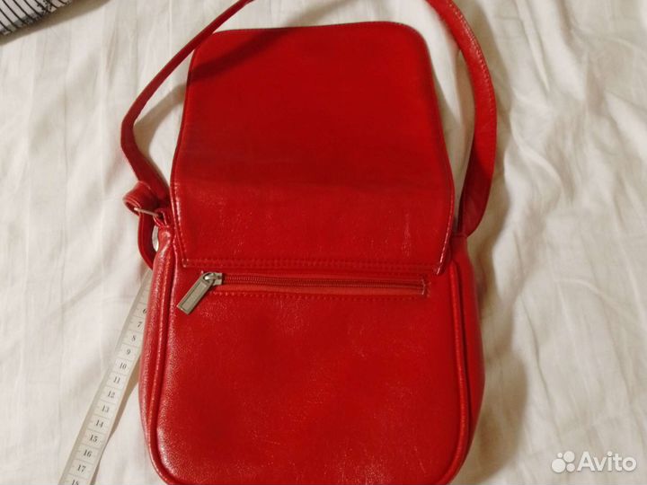 Сумка красная