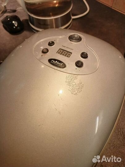 Уф-лампа для маникюра