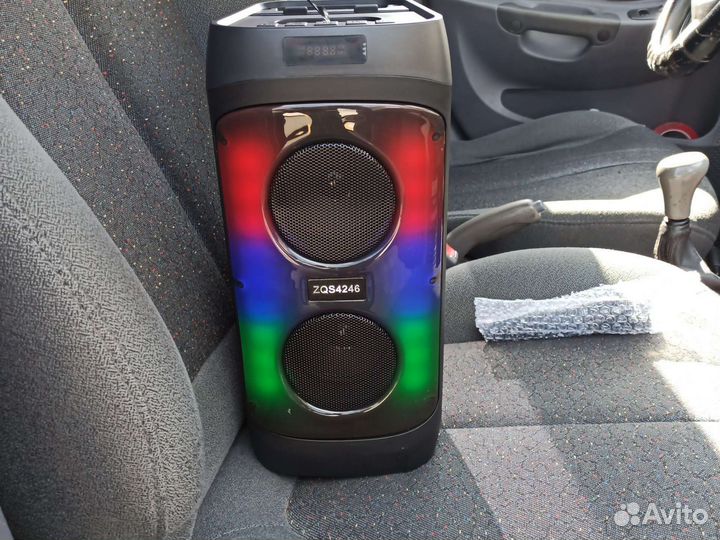 Беспроводная блютуз колонка