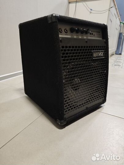 Комбо усилитель для бас-гитары Warwick BC 20