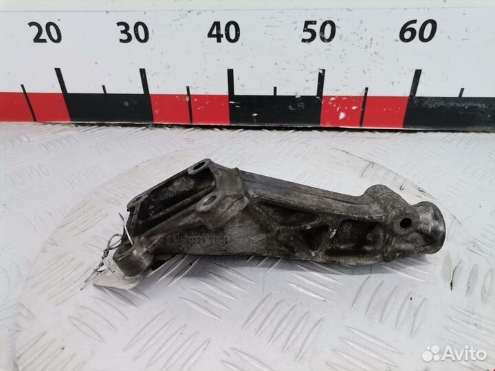 Кронштейн двигателя Mercedes-Benz A-Класс W168