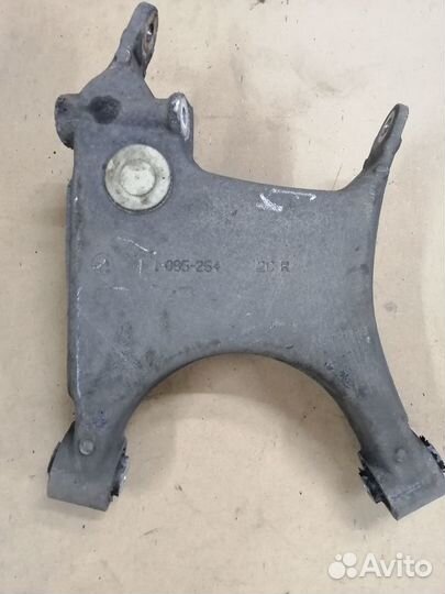 1095254 1-095-254 Рычаг задний правый BMW X5 E53