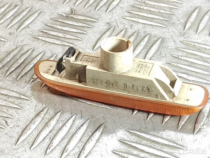 Повторитель в крыло правый Bmw 3 e46 1998-2005