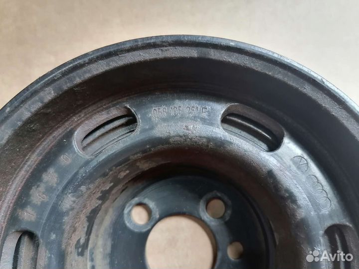 Демпферный шкив коленвала Audi,VW, VAG 058105251E