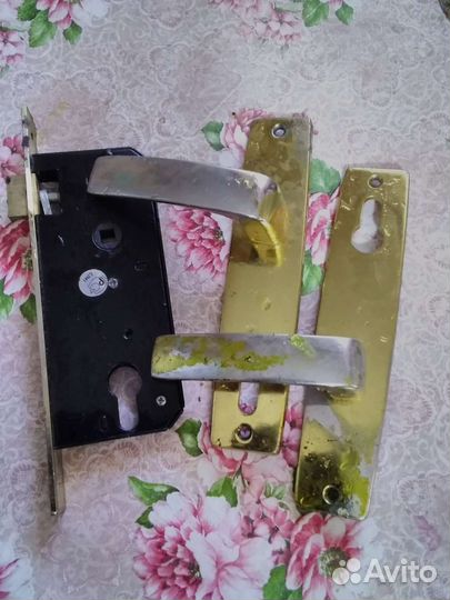 Ручка дверная