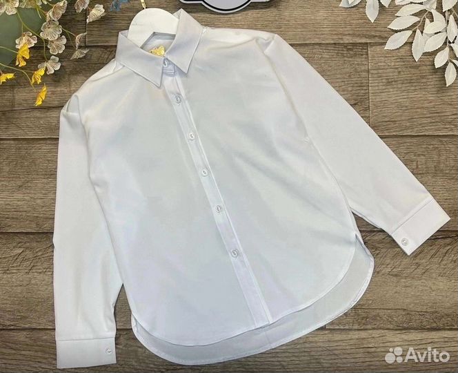 Рубашки блузки новые для школы