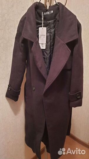 Пальто для девочки 156 -160.размер S Длина 101см