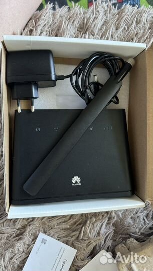 Роутер Huawei 4G Router 2 LTE Wi-Fi B311-221