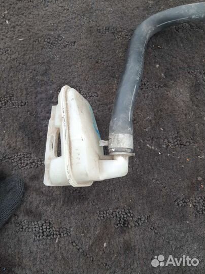 Расширительный бачок Nissan Murano Z50