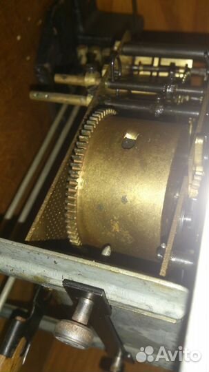 Продаю часы Янтарь с боем и маятником СССР 69г