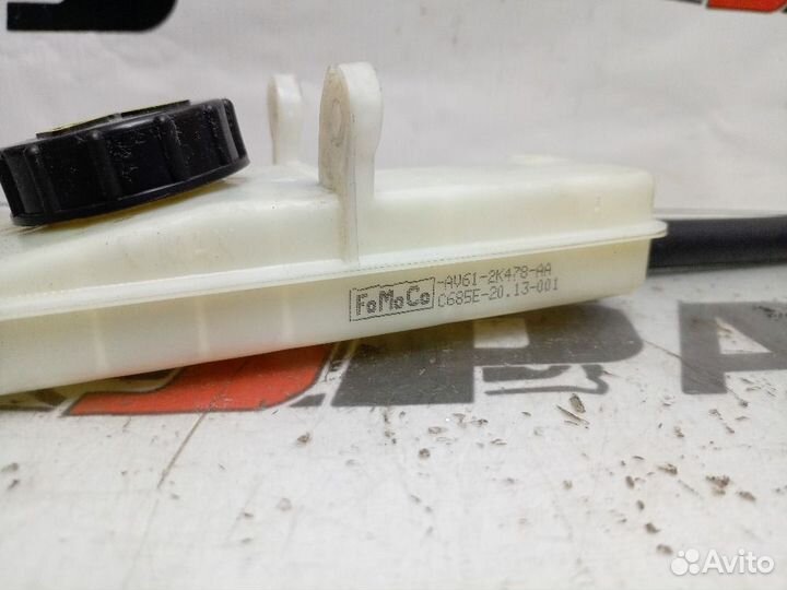 Бачок главного тормозного цилиндра Ford Kuga II (2012—2016) AV612K478AA