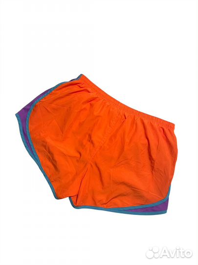 Спортивные шорты Nike