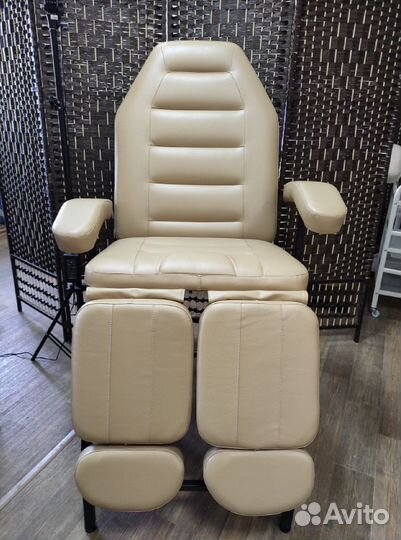 Педикюрное кресло