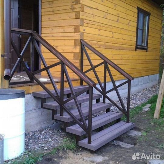 Лестница на металлокаркасе