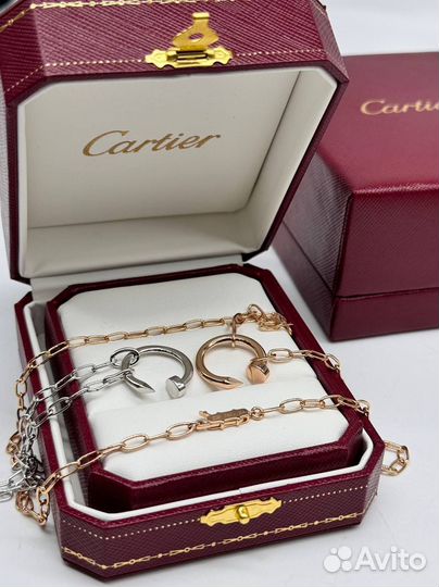 Золотой кулон Cartier