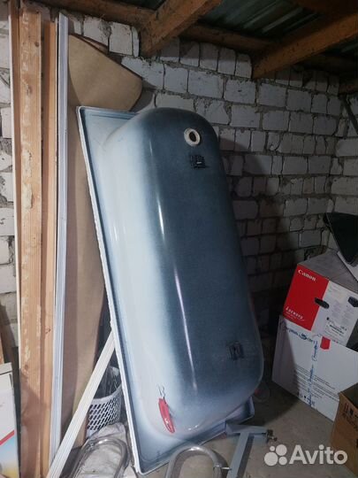 Продаю ванну и биде